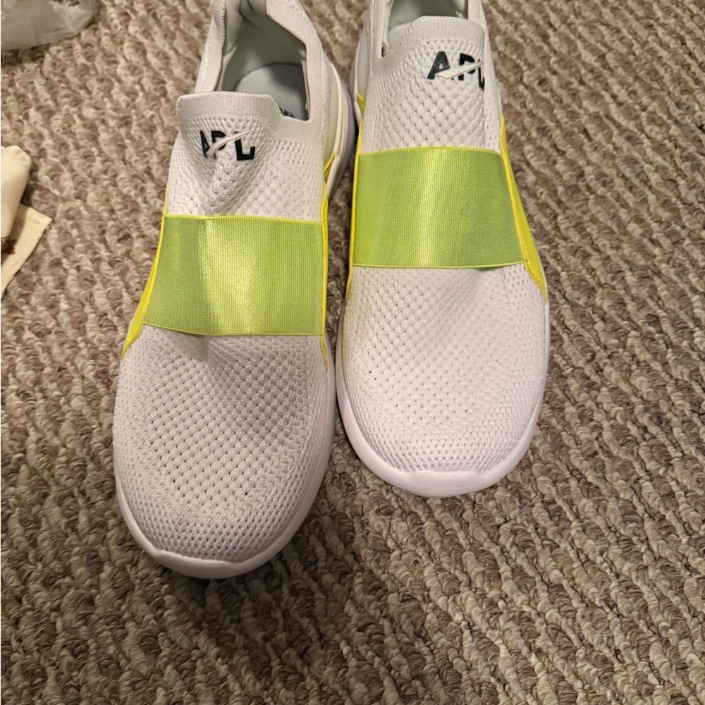 APL women’s White Sneakers with Neon Yellow Straps size 9